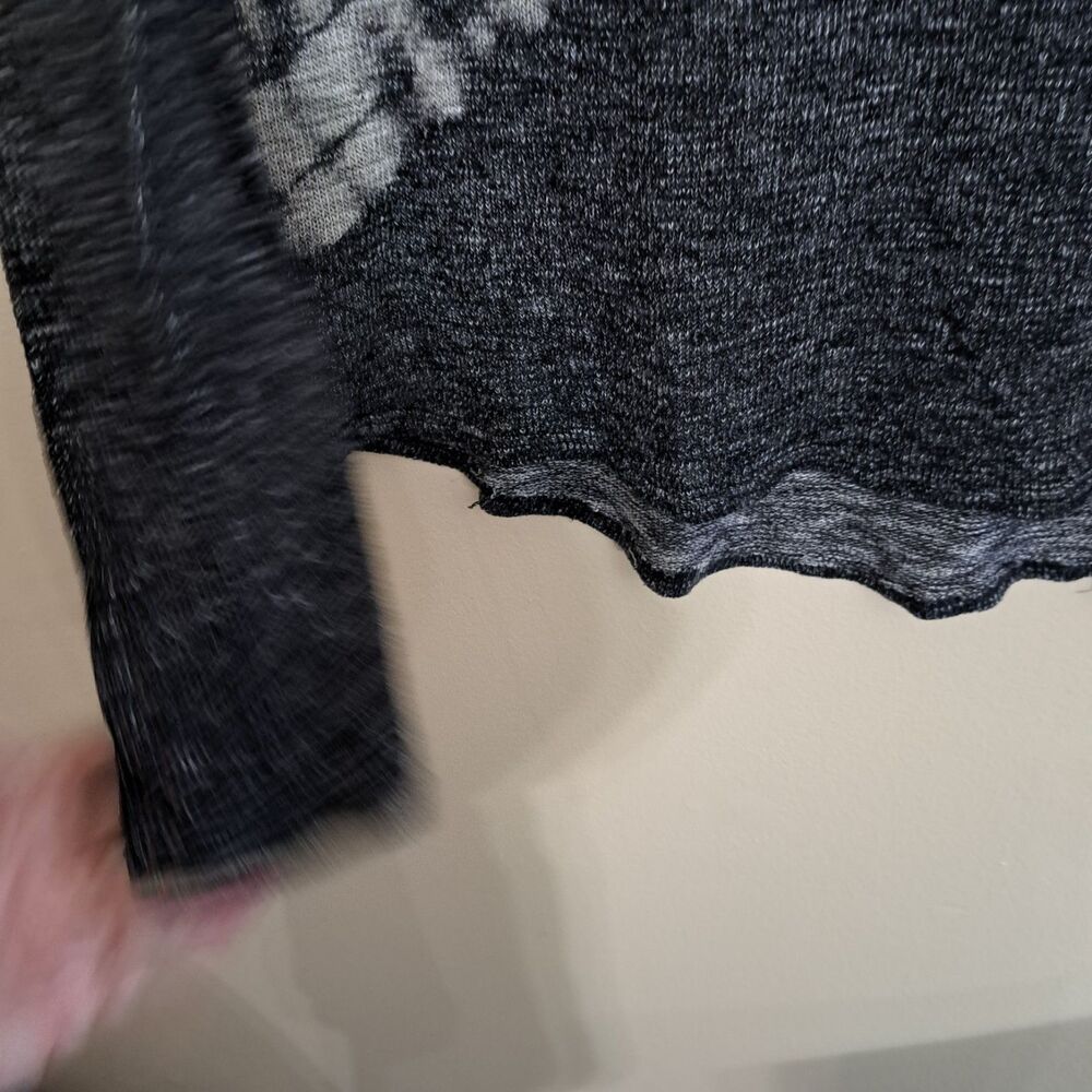 T Party Tie Dye Long Sleeve Sweater Shirt Womens Black size: Large - Picture 3 of 7